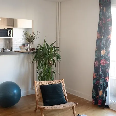 Charming Apt Near Les Buttes Chaumont شقة باريس