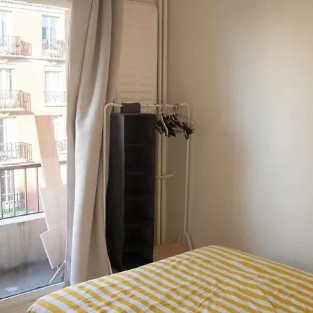 Charming Apt Near Les Buttes Chaumont شقة